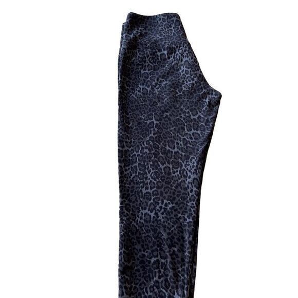 Casablanca leopard cropped leggings, size small - Picture 2 of 10